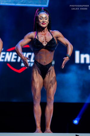 WOMEN'S PHYSIQUE